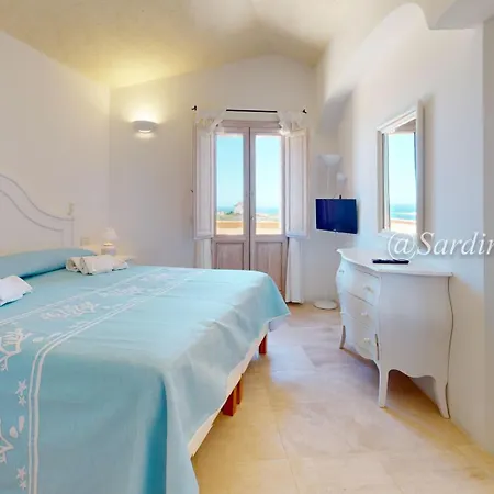 Lighthouse 6 - Willa *