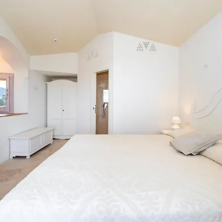 Lighthouse 6 - Villa