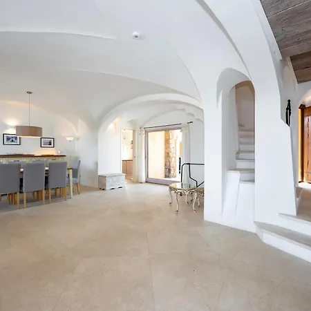 Lighthouse 6 - * Porto Cervo